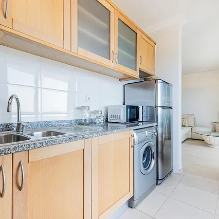 Daire Miradouro Rocha - T2 Com Vista Mar *