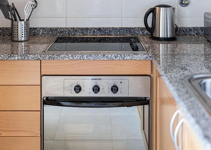 Apartament Miradouro Rocha - T2 Com Vista Mar Portimão