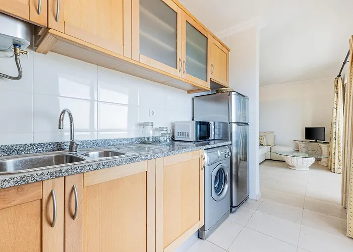 Apartament Miradouro Rocha - T2 Com Vista Mar *